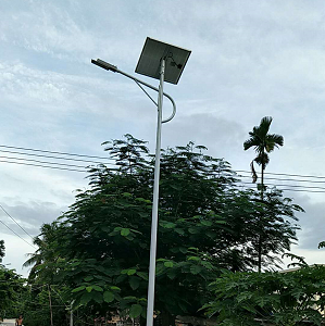 What is smart solar street light?